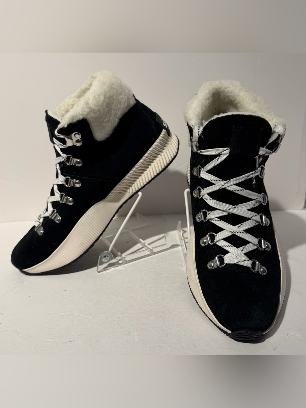 Sorel Boots Womens 10 Out N About Plus Conquest Shearling Bootie NL3404-010